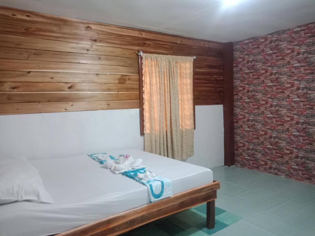 D' Angels Inn, Port Barton San Vicente  Buitenkant foto