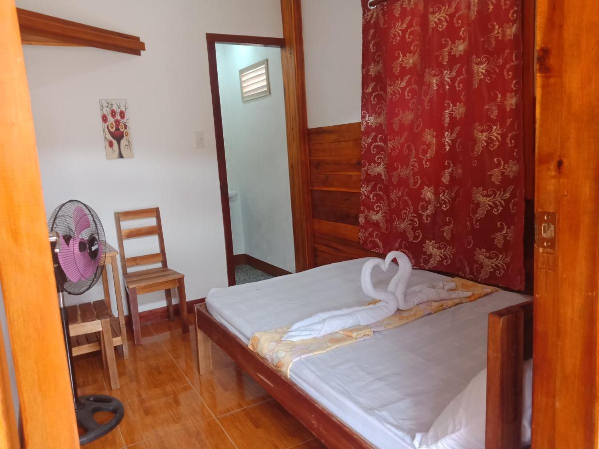 D' Angels Inn, Port Barton San Vicente  Buitenkant foto
